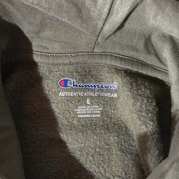 Champion hoodie - Picture 2 of 4